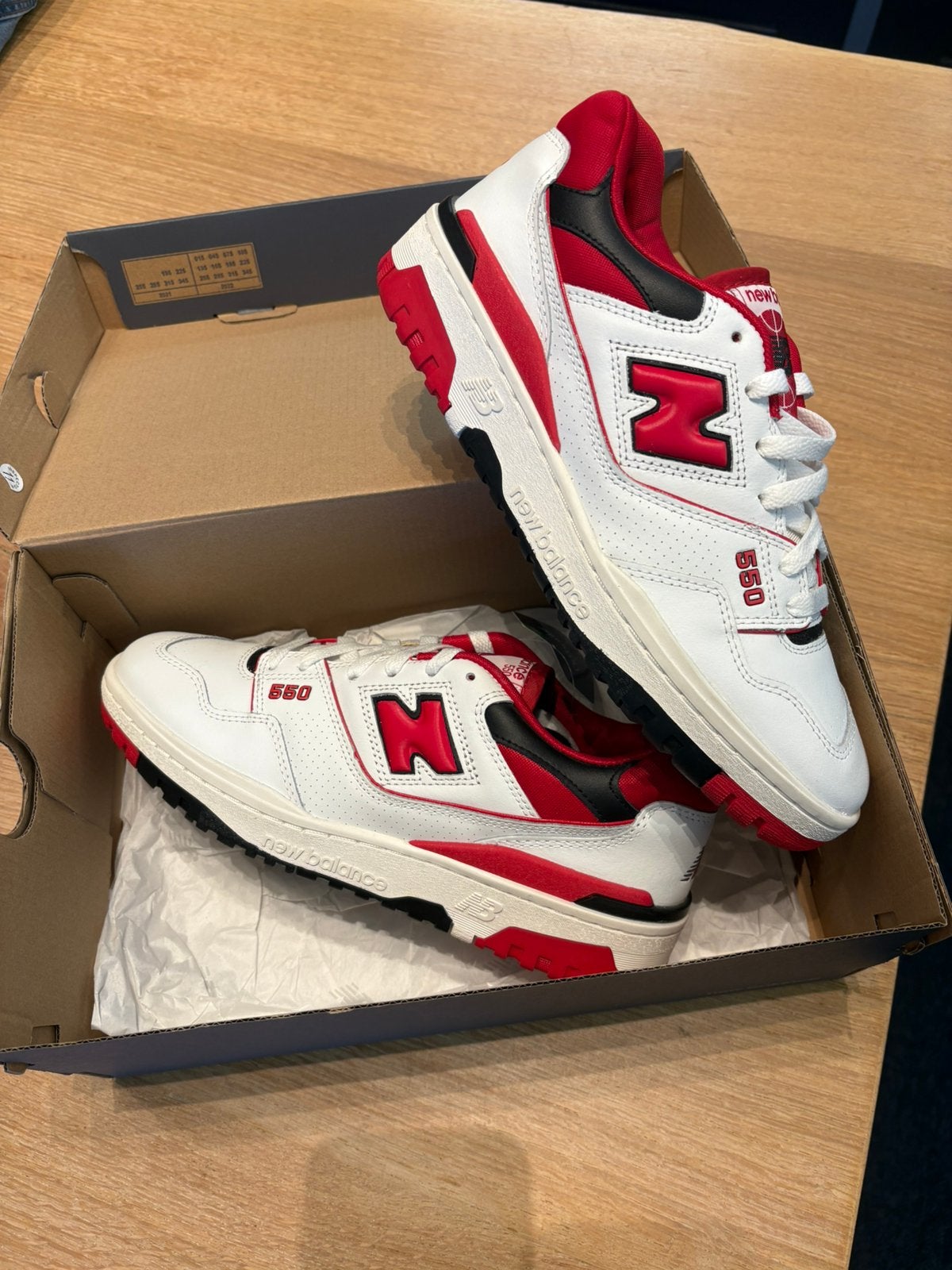 New balance 550 se1 maat 42, Wit, Nieuw, Ophalen of Verzenden, Sneakers of Gympen