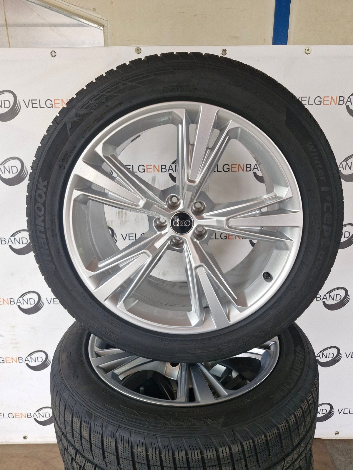 Winterset Audi Q8 SQ8 285 45 21 5x112 66.5 winterbanden zgan, Auto-onderdelen, Ophalen, Gebruikt, 285 mm, .