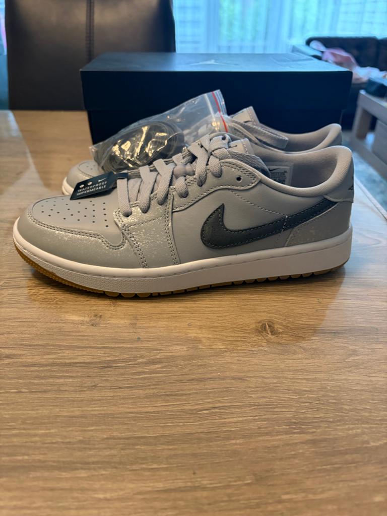 Nike Air Jordan 1 Low Golf Wolf Grey - Maat 40,5 nwp. €199, Ophalen of Verzenden, Nieuw, Overige kleuren, Sneakers of Gympen