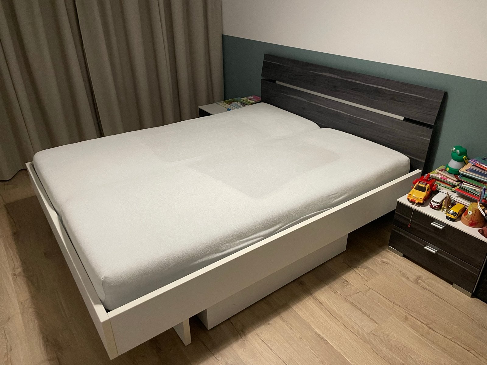 Tweepersoonsbed met opbergruimte en nachtkastjes, Ophalen, Gebruikt, Overige kleuren, Tweepersoons