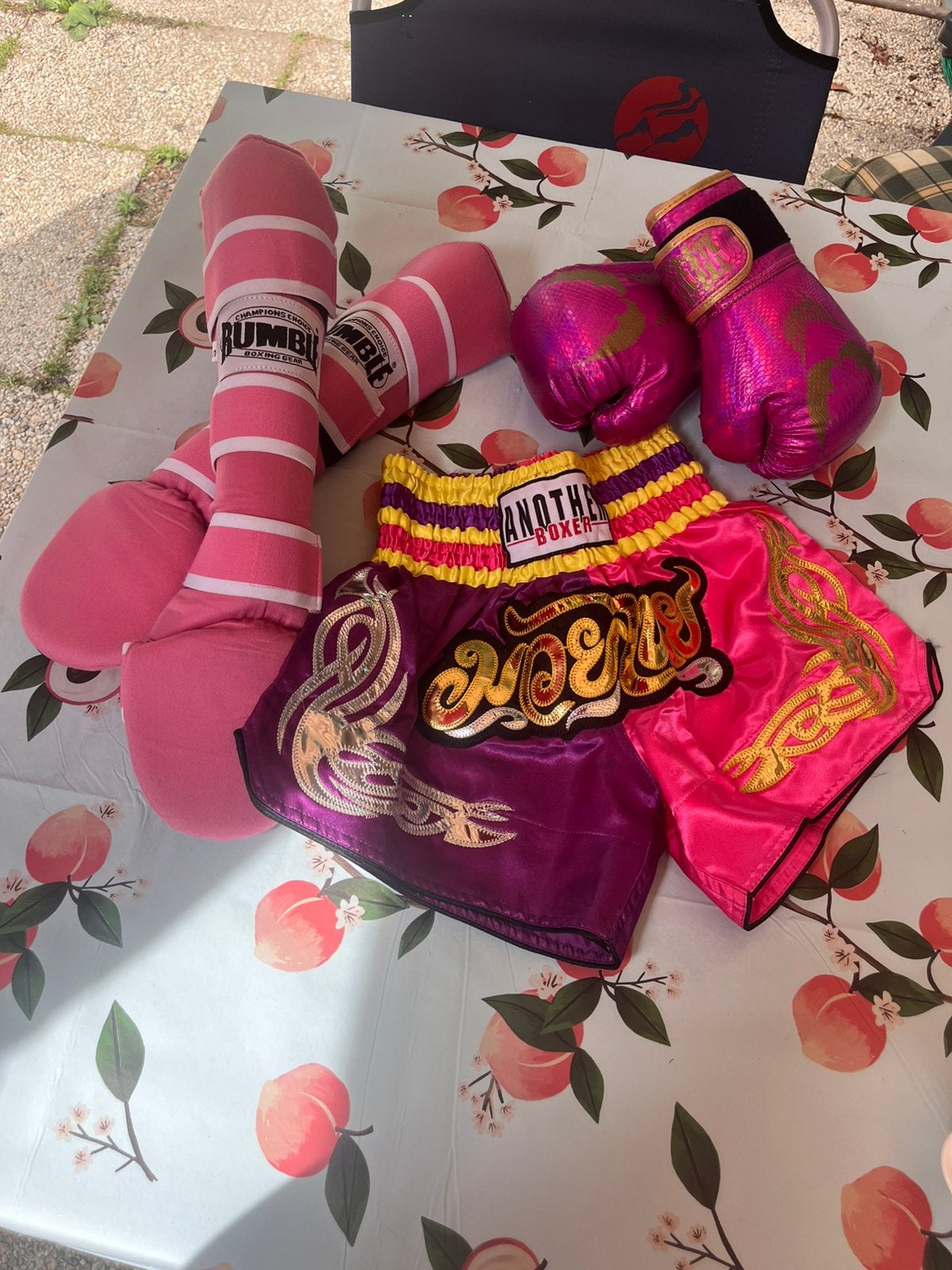 Kick boks outfit kind, Ophalen, Zo goed als nieuw, Bokshandschoenen