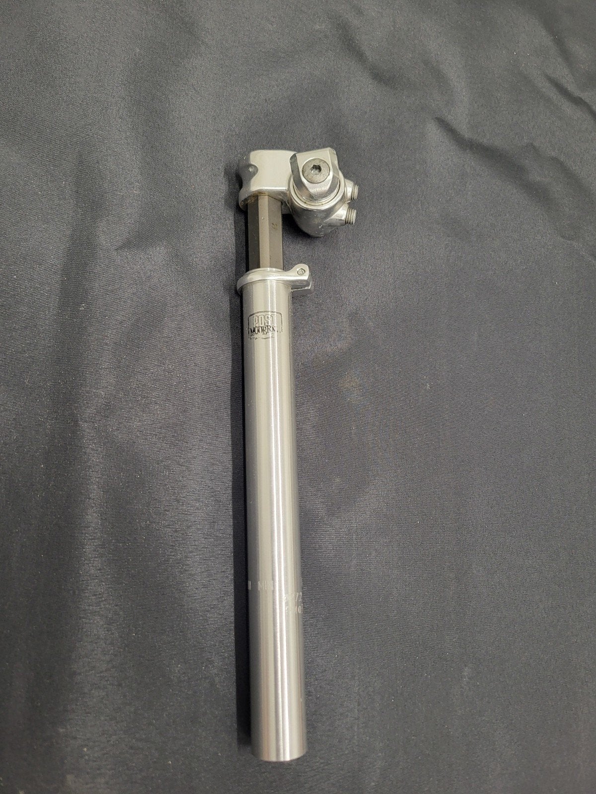 Post moderne verende zadelpen. 27,2mm, Ophalen of Verzenden, Zo goed als nieuw, Post Moderne, Aluminium