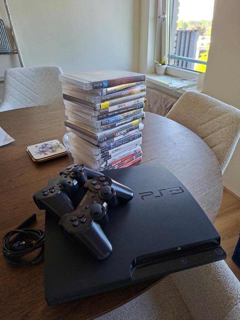 PlayStation 3 met 2 controllers en diverse spellen, Ophalen