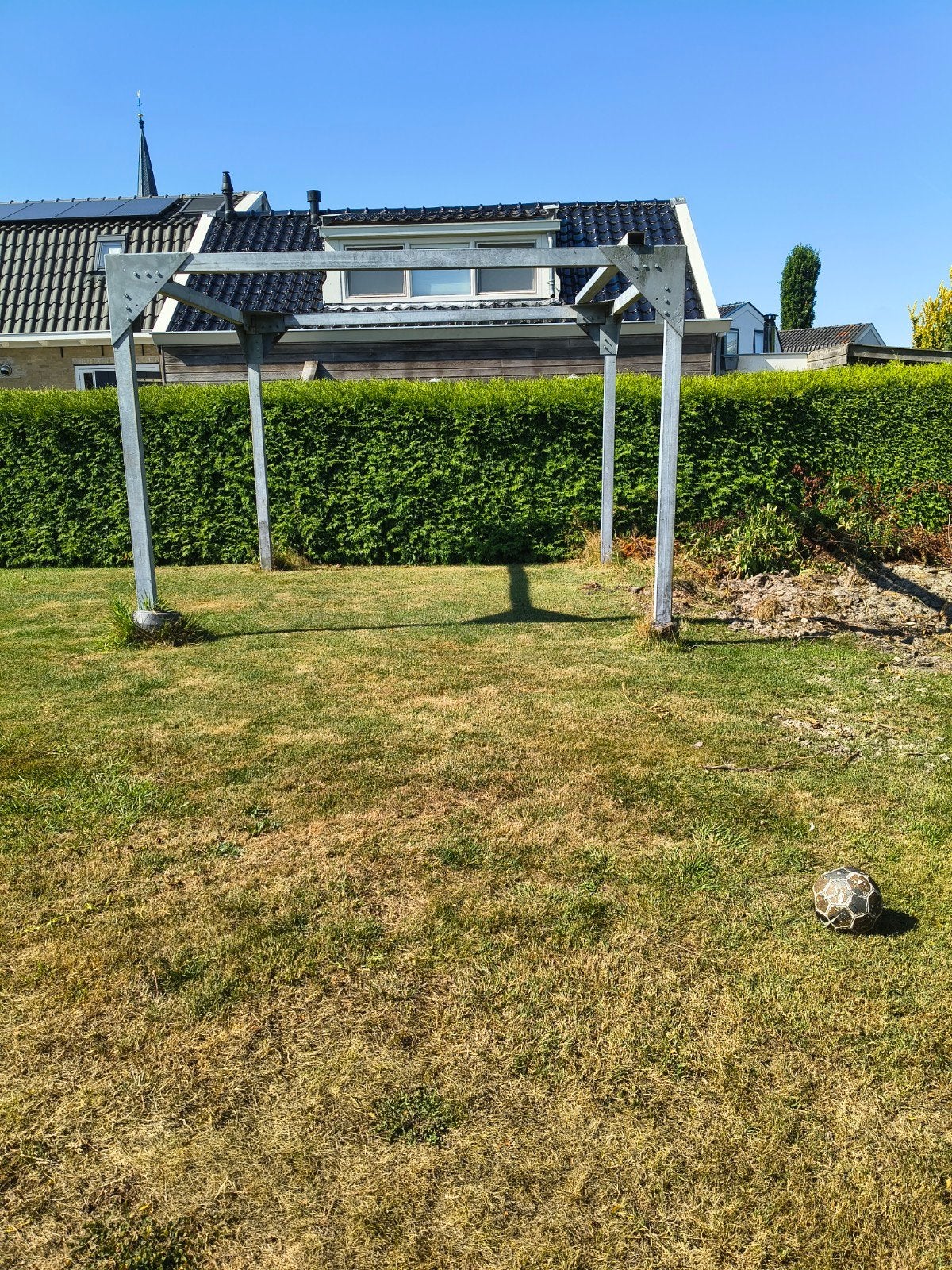 Botenlift ook bruikbaar als carport, Ophalen