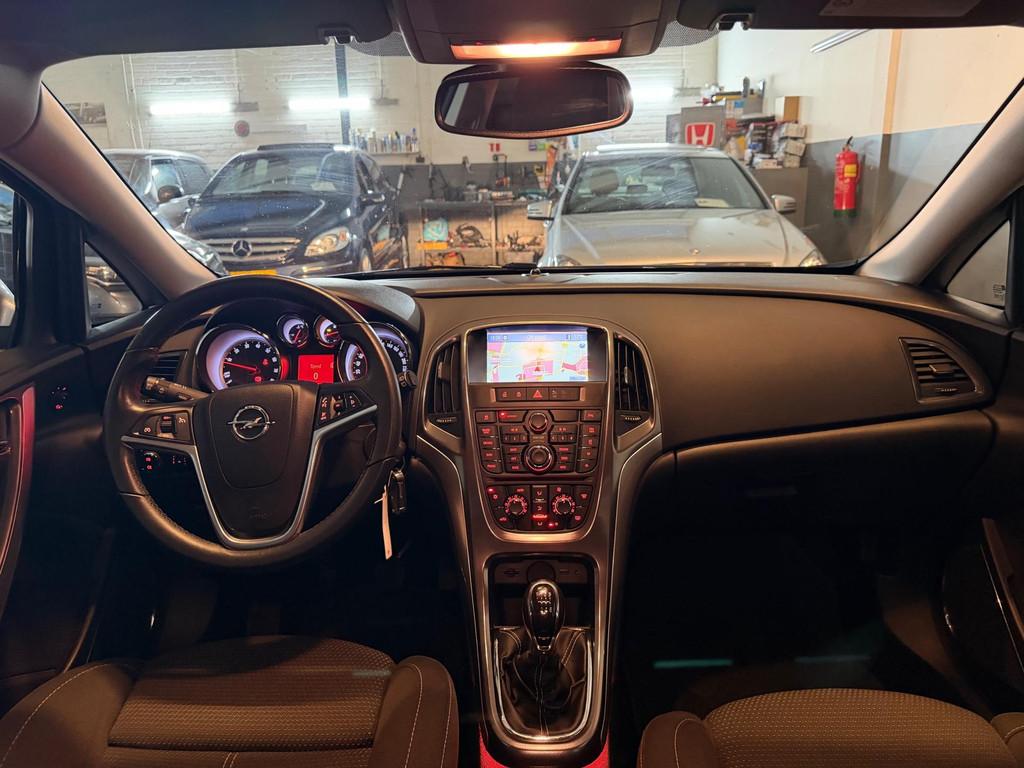 Opel Astra Sports Tourer 1.4 Turbo Cosmo AIRCO|NAVI|TREKHAAK, Euro 5, Stof, Gebruikt, Zwart