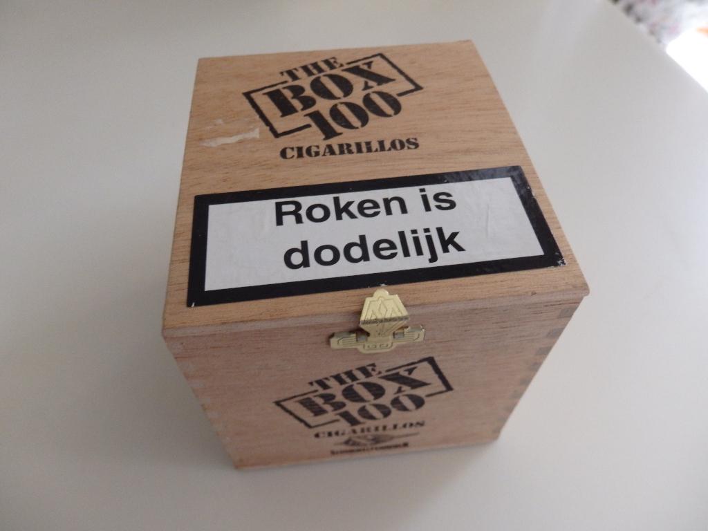 Box cigarilles sigaartje, Ophalen of Verzenden, Zo goed als nieuw, Overige typen