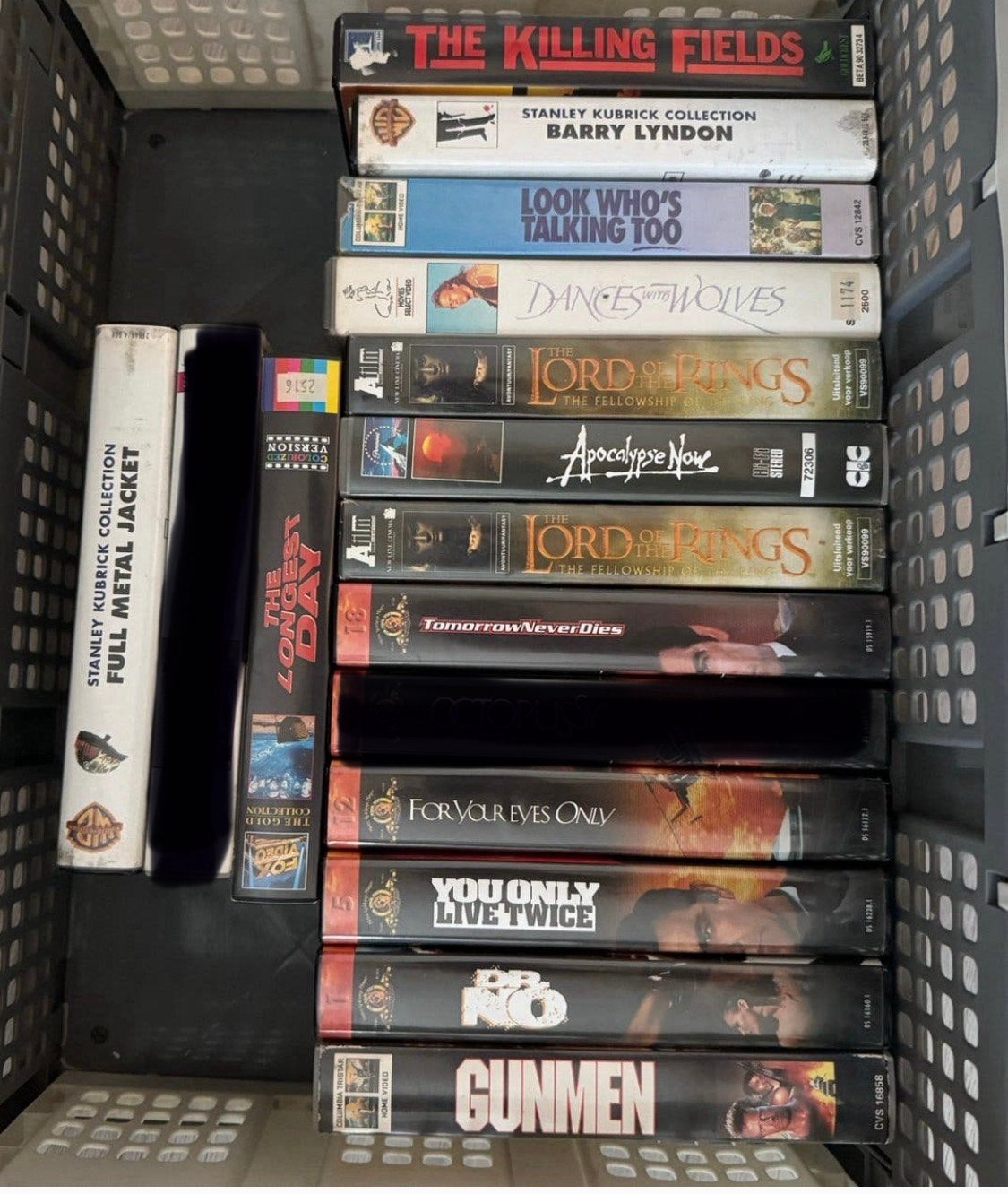 Diverse VHS videobanden – €1 per stuk (16 stuks), Alle leeftijden, Ophalen, Gebruikt