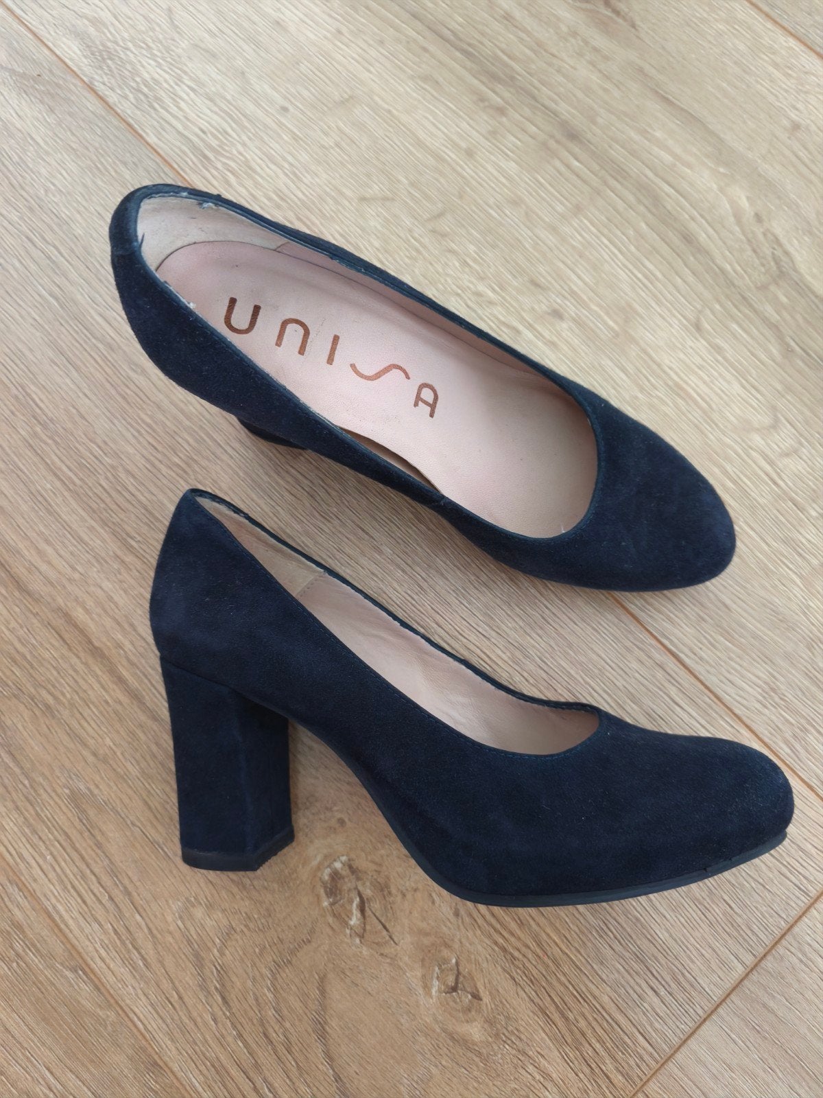 Unisa - Suede leren pumps hakken donkerblauw - mt 35, Pumps, Zo goed als nieuw, Unisa, Verzenden