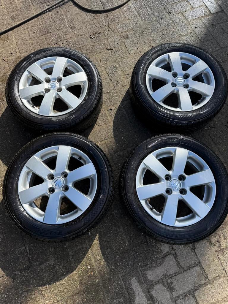 Velg en band suzuki swift, Ophalen of Verzenden, Nieuw, All Season, Band(en)