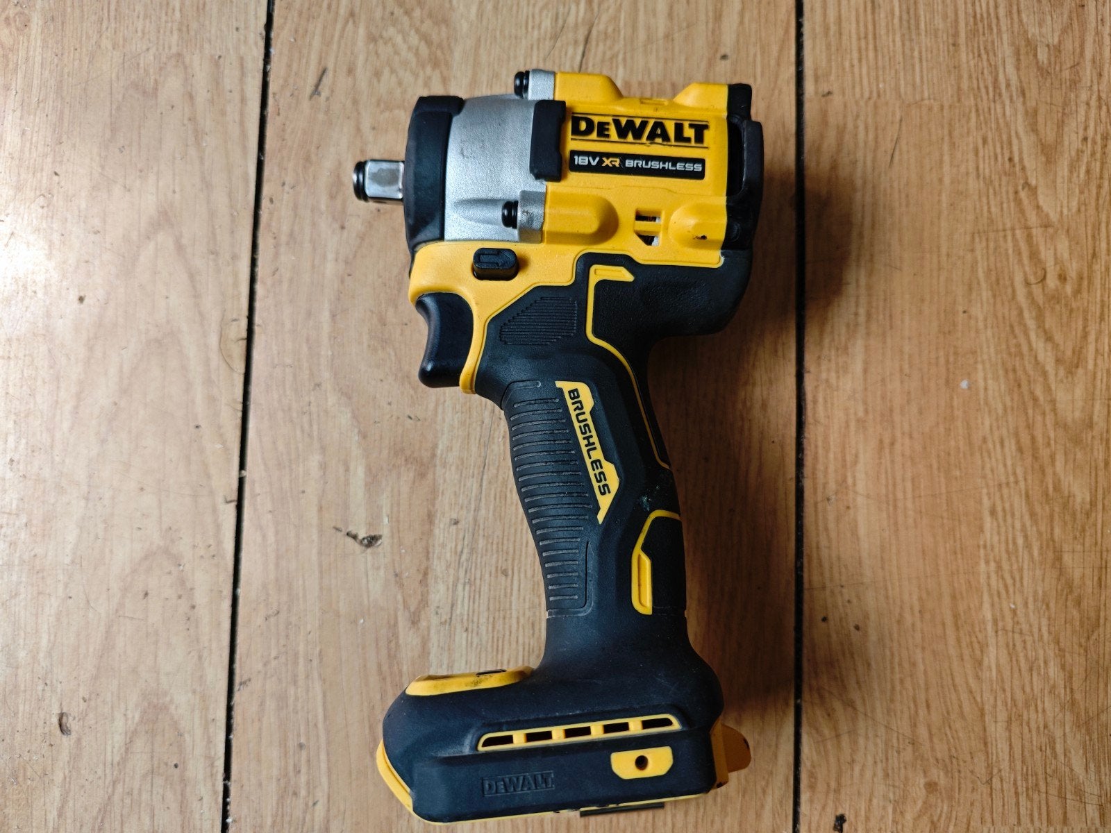 Dewalt DCF921 Slagmoersleutel Z.G.A.N. (Body), Ophalen, Zo goed als nieuw, Overige typen, Variabele snelheid