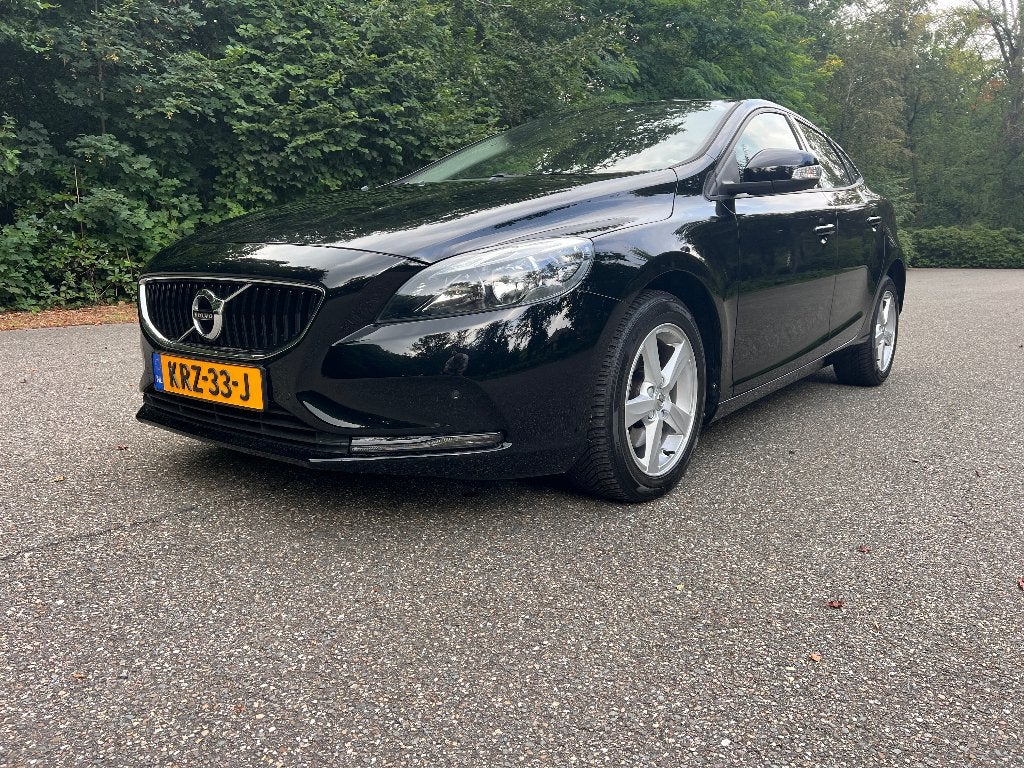 Volvo V40 2.0 T2 / 2018 / 34403km / Navi / PDC / Cruise, Auto's, Voorwielaandrijving, Stof, 4 cilinders, Bedrijf