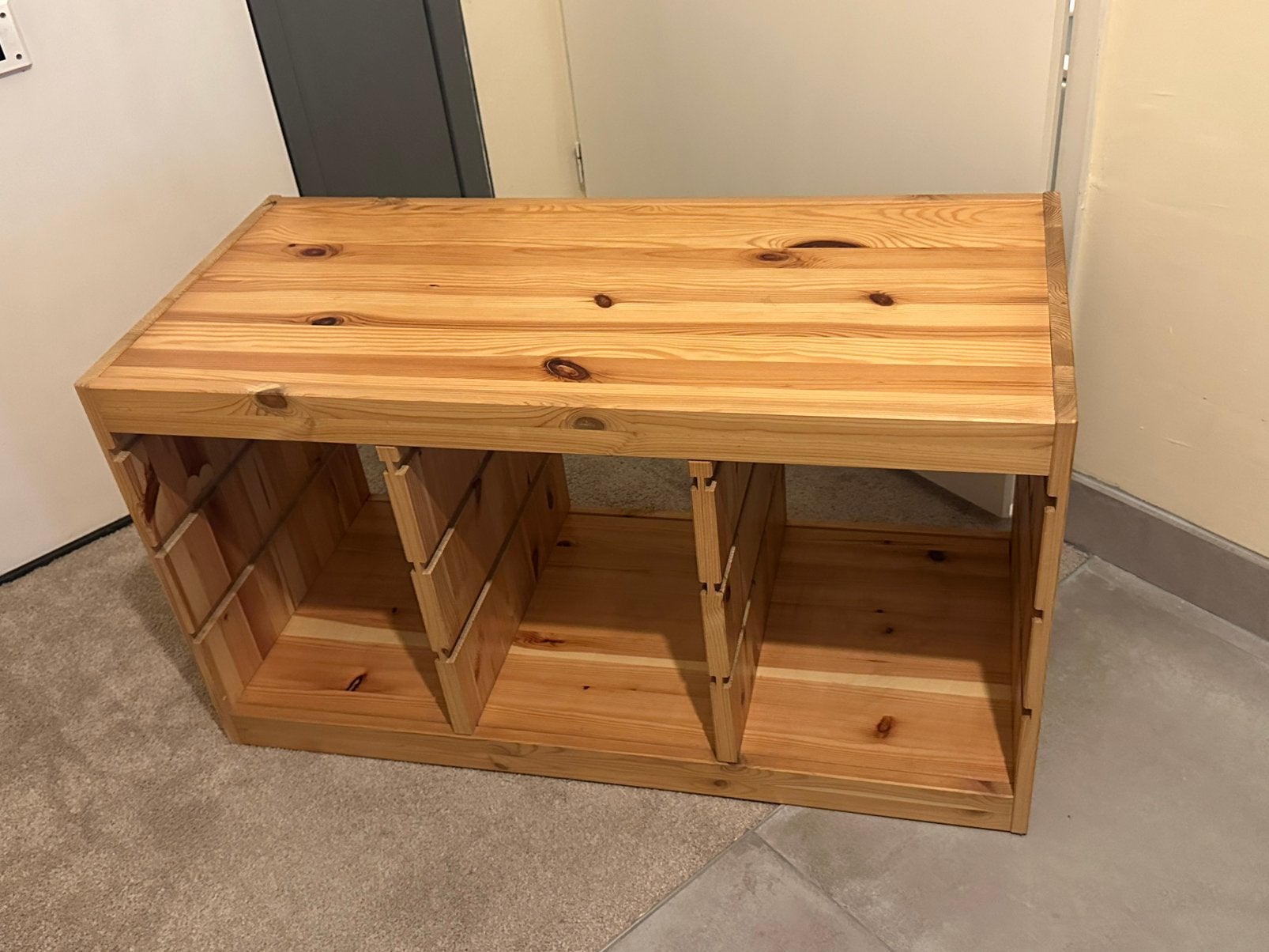 Nette grenen ikea trofast kast tafelmodel, Ophalen, Zo goed als nieuw