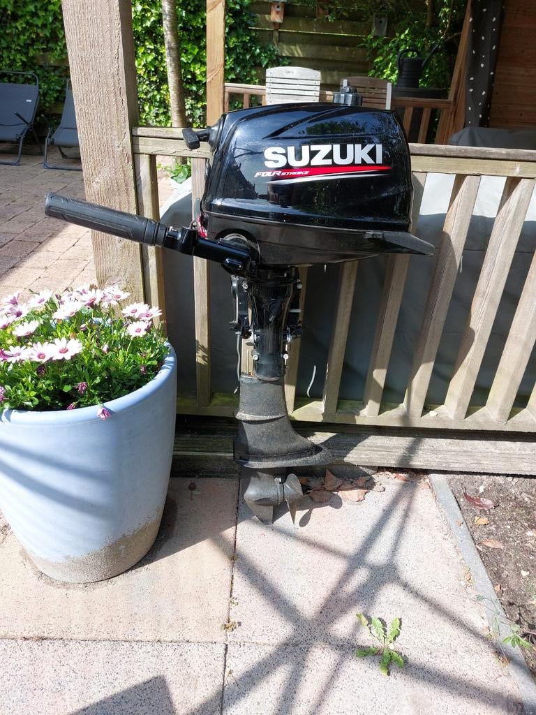 Suzuki 5pk kort staart, Watersport en Boten, Ophalen, 5 tot 10 pk, Zo goed als nieuw, Buitenboordmotor