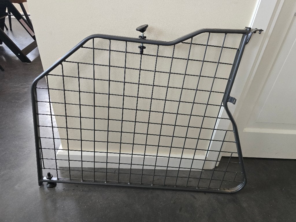 Autorek Travall Rek (guard) & Divider oa Audi A4 of SEAT, Ophalen, Zo goed als nieuw