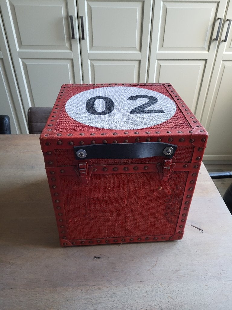 opbergkist industrieel hocker, Huis en Inrichting, Woonaccessoires | Kisten, Ophalen of Verzenden, 50 tot 100 cm, Minder dan 50 cm