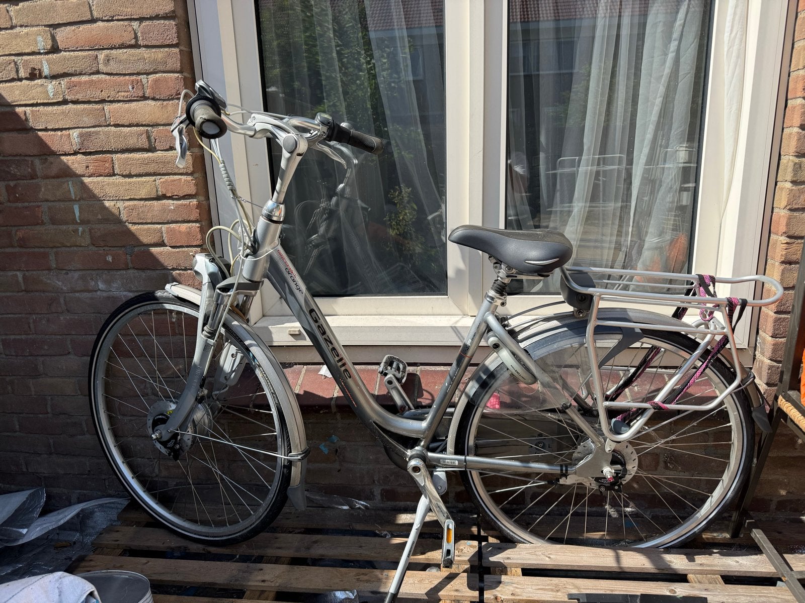 Gazelle damesfiets met lage instap en versnellingen, Fietsen en Brommers, Fietsen | Dames | Damesfietsen, Ophalen, Gazelle, Trommelrem