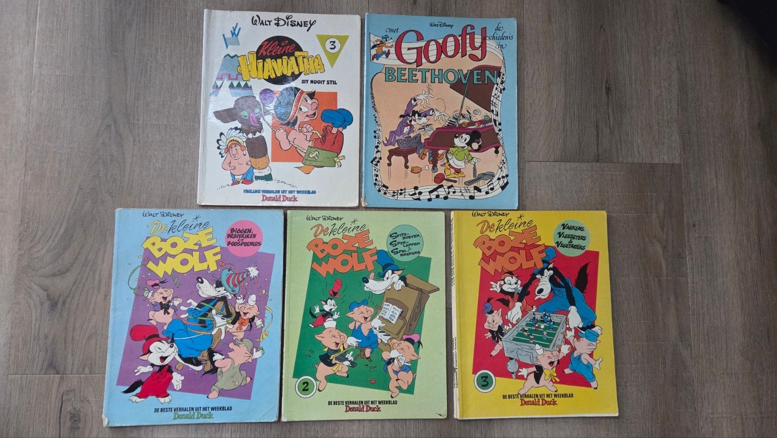 goofy hiawatha Pluto rakker broer konijn mikmak boze wolf, Meerdere stripboeken, Ophalen of Verzenden, Gelezen