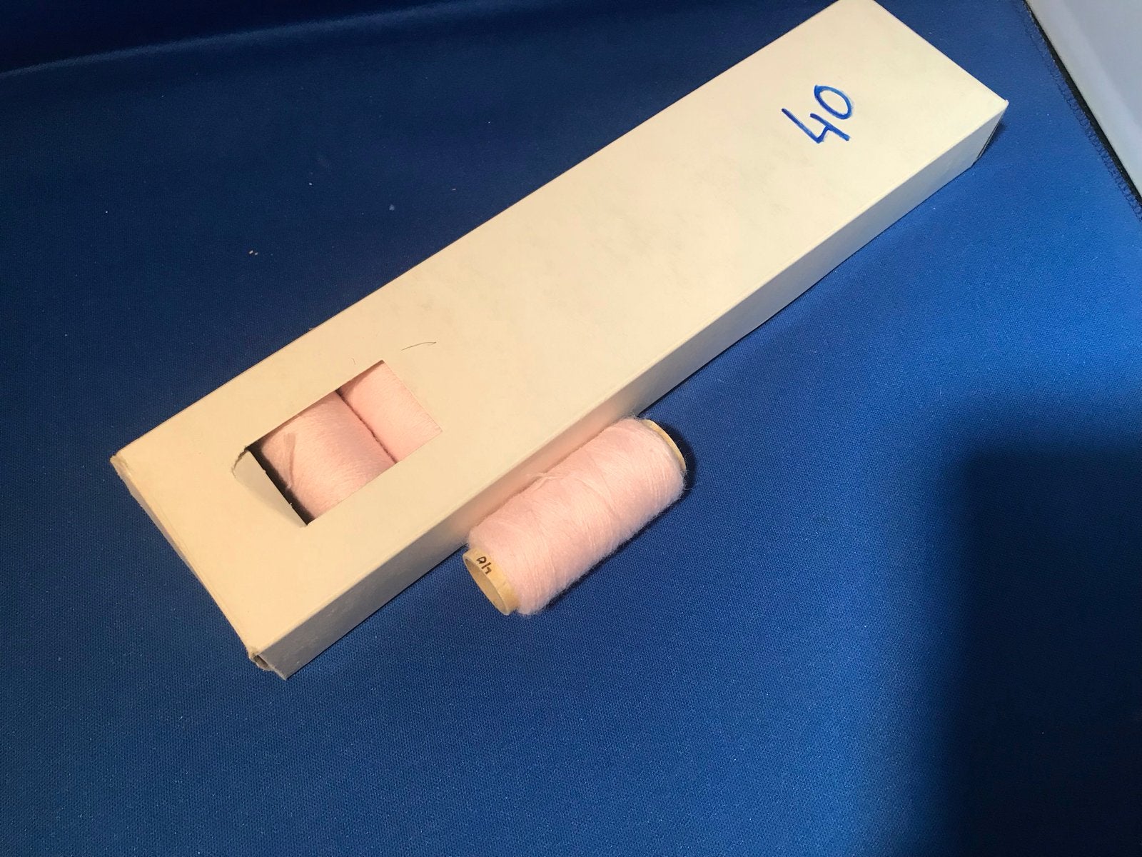 1 rol punch wol - Roze 40, Ophalen of Verzenden