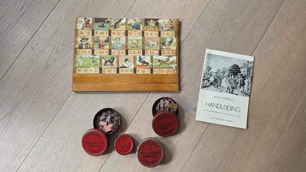 Leesplankje Hoogeveen, Ophalen of Verzenden