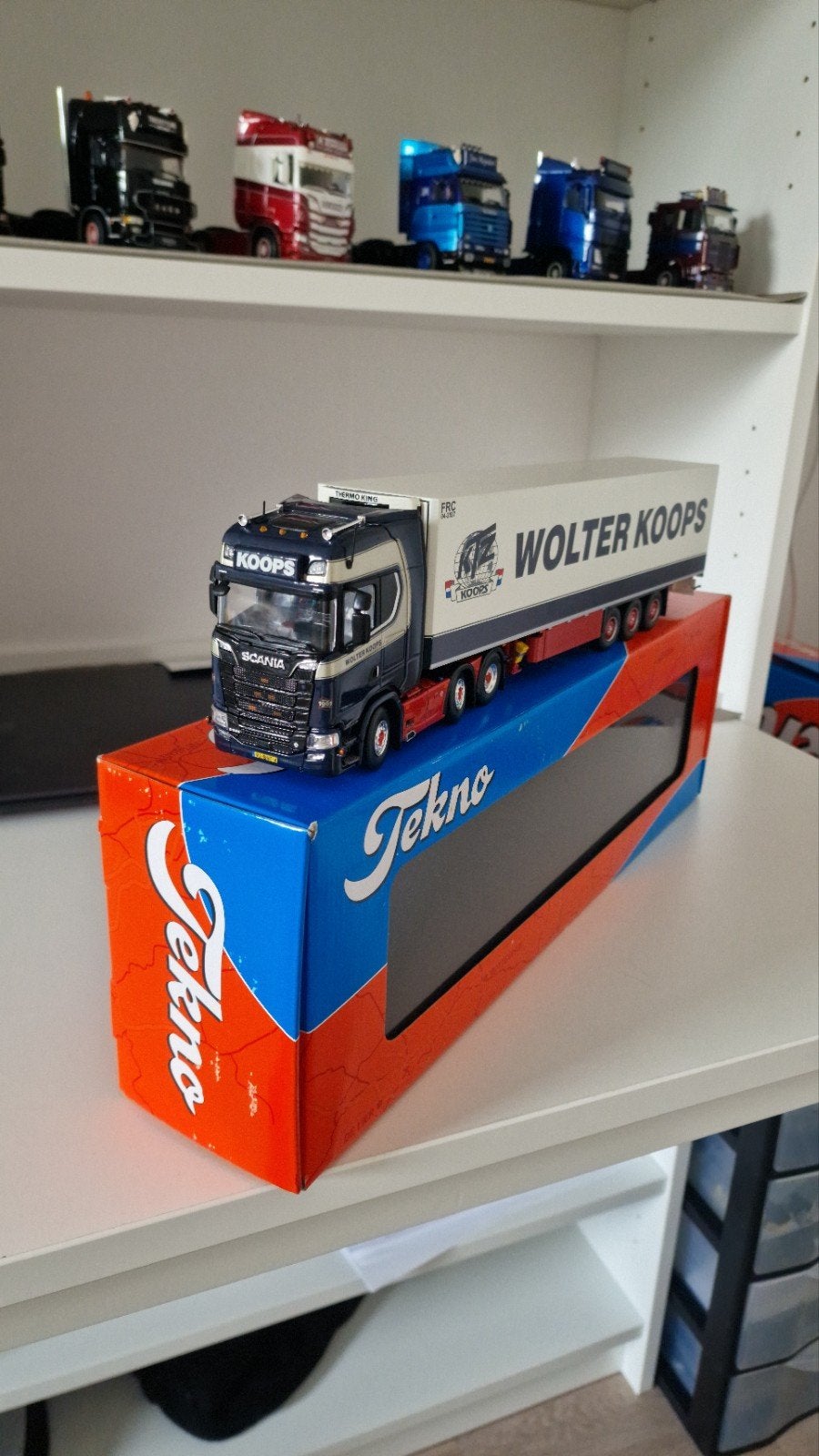 Wolter Koops Tekno Model Nieuw, Hobby en Vrije tijd, Modelauto's | 1:50, Ophalen, Nieuw, Bus of Vrachtwagen, Tekno