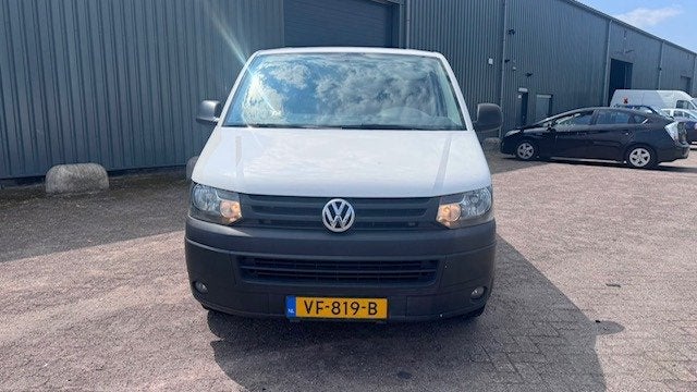 Volkswagen Transporter 2.0 TDI L1H1 BM T800 Baseline 100 kw, Voorwielaandrijving, Euro 5, 15 km/l, Gebruikt