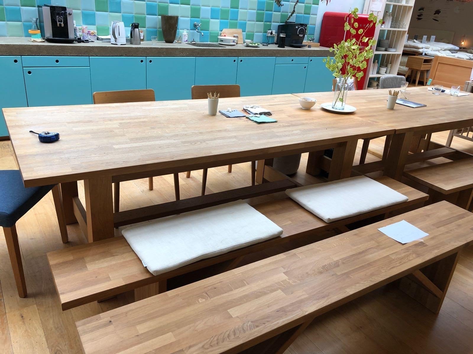 Massief eiken eettafel Anna met banken en kussens, Ophalen, 100 tot 150 cm, Eikenhout, 200 cm of meer