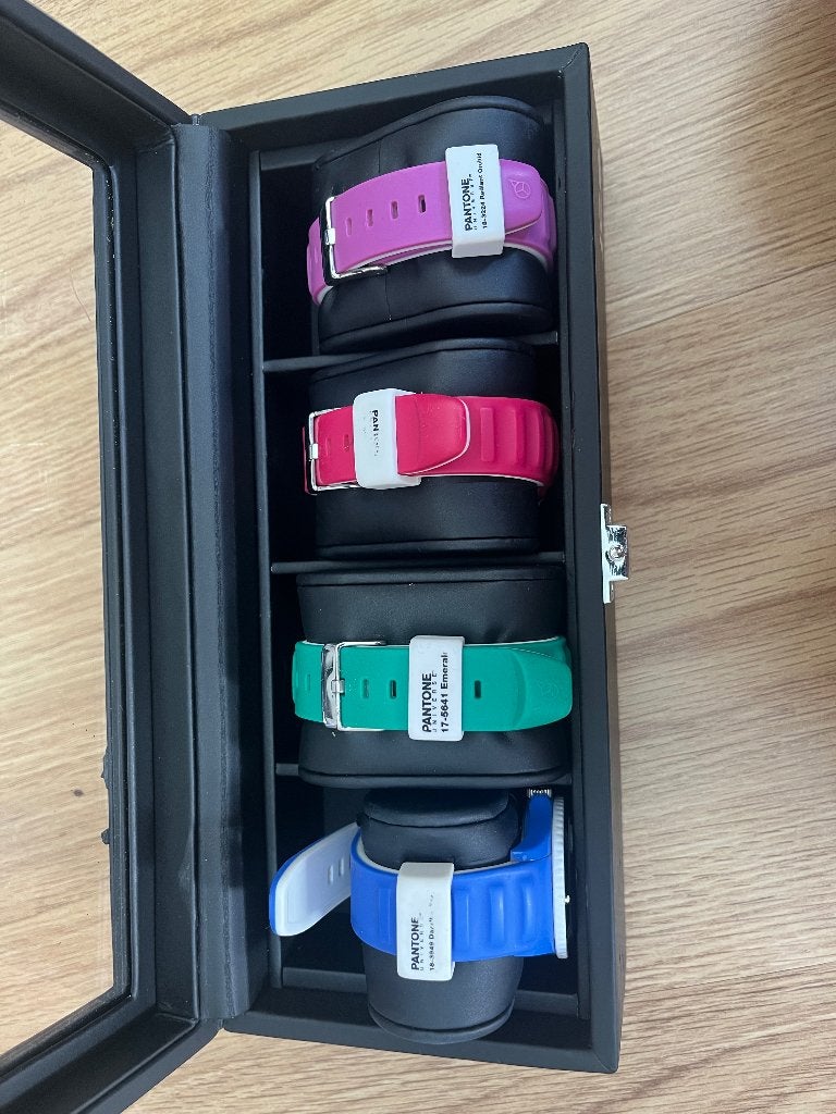 Ice Watch doos gevuld met horloges, Overige merken, Kunststof, Polshorloge, Kunststof