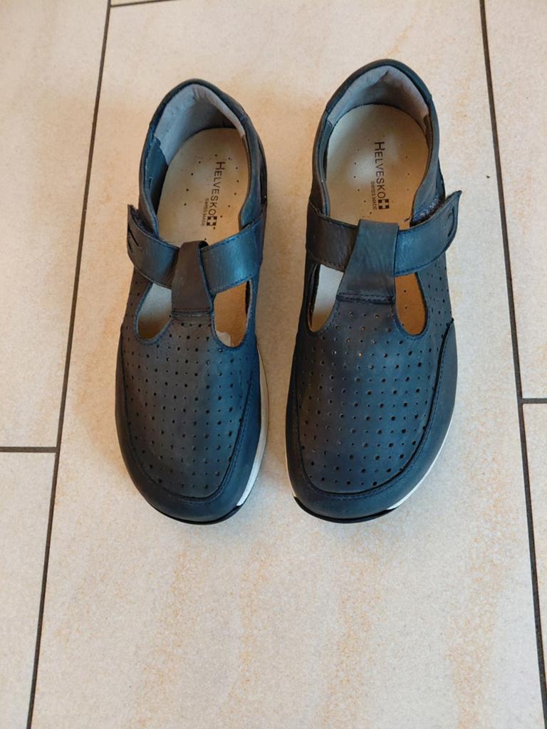 HELVESKO Dames schoen mt 39 donker blauw, Kleding | Dames, Schoenen, Ophalen of Verzenden
