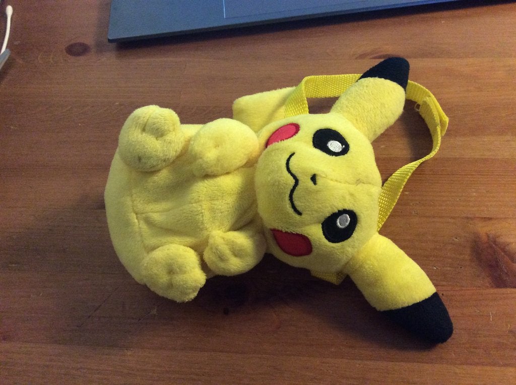klein Pikachu Pokemon knuffel tasje / beurs, Gebruikt, Geel, Overige typen, Ophalen of Verzenden