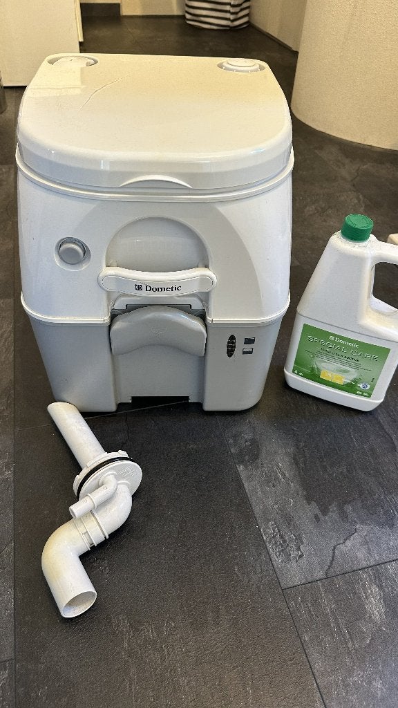 Dometic draagbaar toilet met toebehoren, Ophalen, Gebruikt