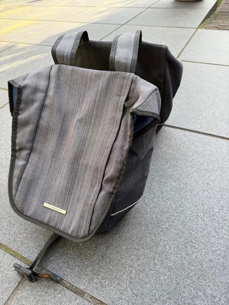 New Looxs Dubbele Fietstas - Grijs, Ophalen, Gebruikt