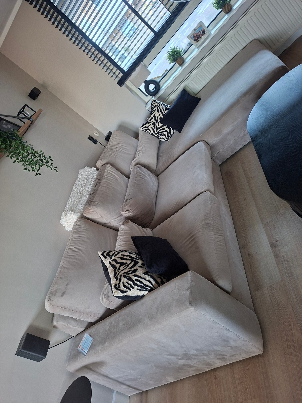 Lounge bank velvet taupe, Huis en Inrichting, Keuken | Complete keukens, Ophalen, Zo goed als nieuw, Overige typen