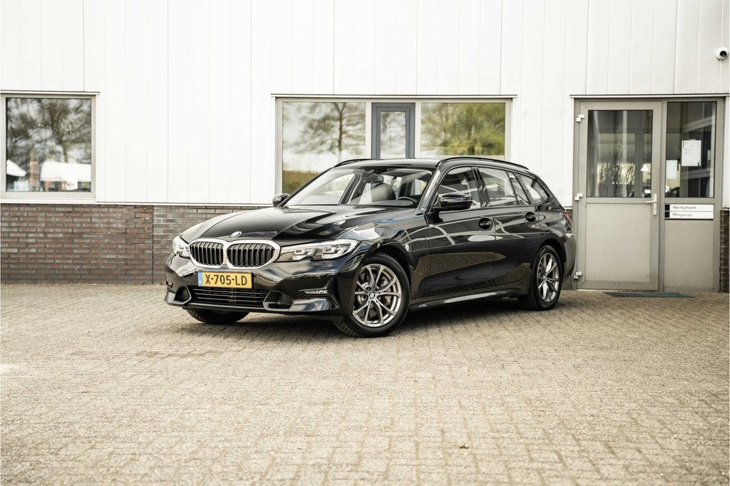 BMW 3 Serie Touring 330e High Executive (bj 2020, automaat), 1998 cc, Achterwielaandrijving, Gebruikt, 4 cilinders