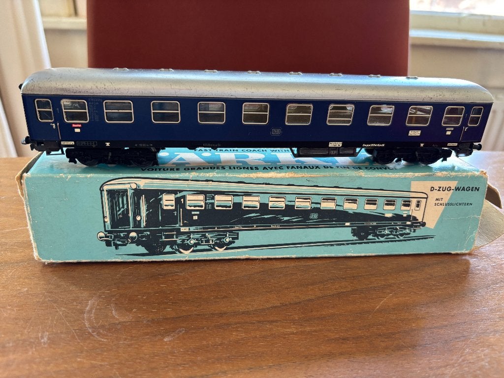 Märklin 4032 H0 Personenrijtuig, Wisselstroom, Gebruikt, Wagon, Ophalen of Verzenden