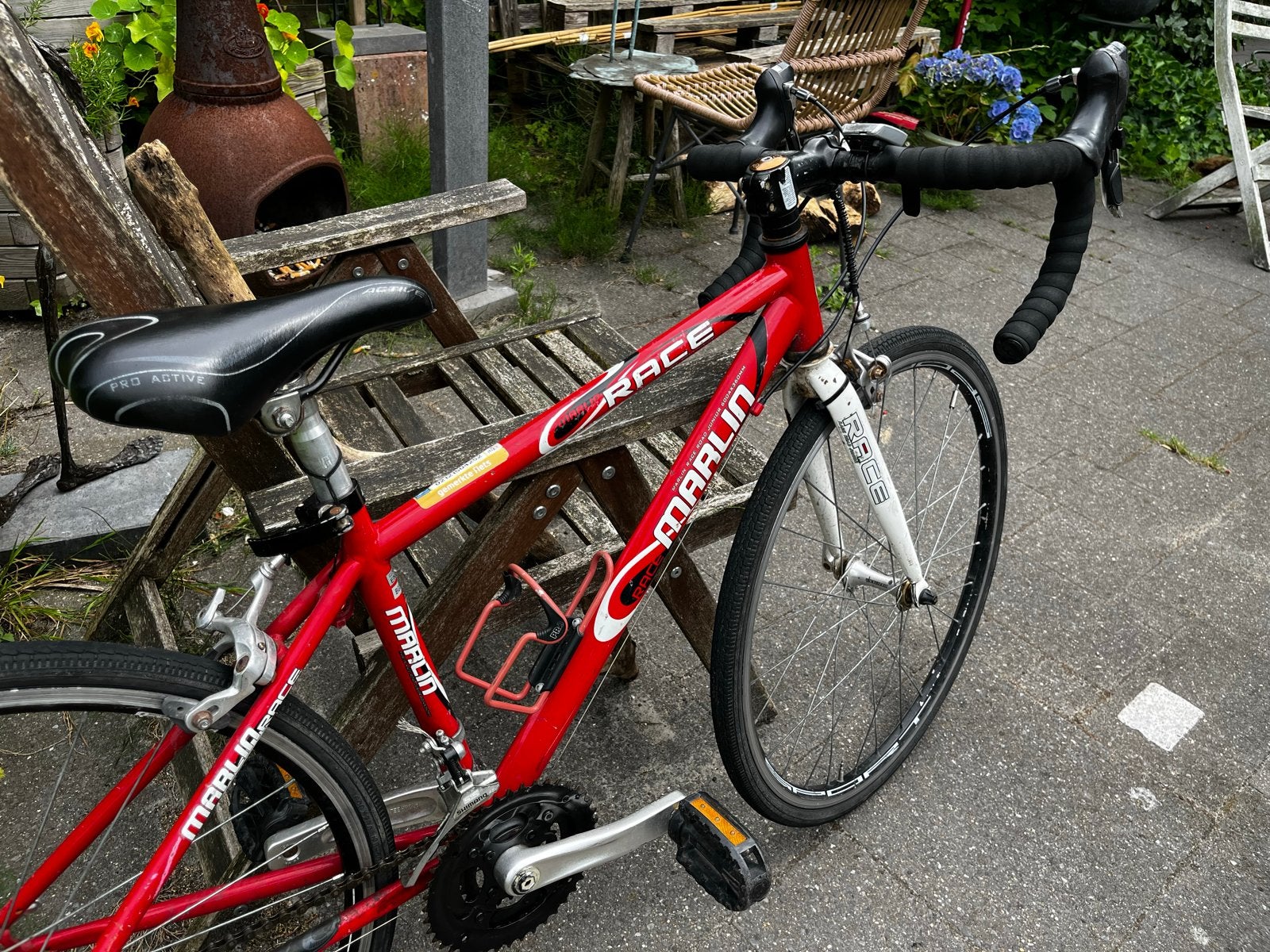 Twee 24 inch kinder racefietsen - Rood en Marlin, Minder dan 10 versnellingen, Gebruikt, Overige maten, Dames