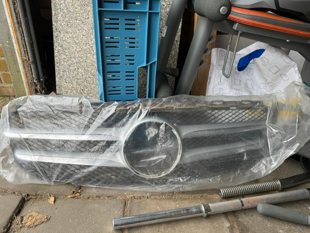 Originele Mercedes grill c klasse, Ophalen, Bumper