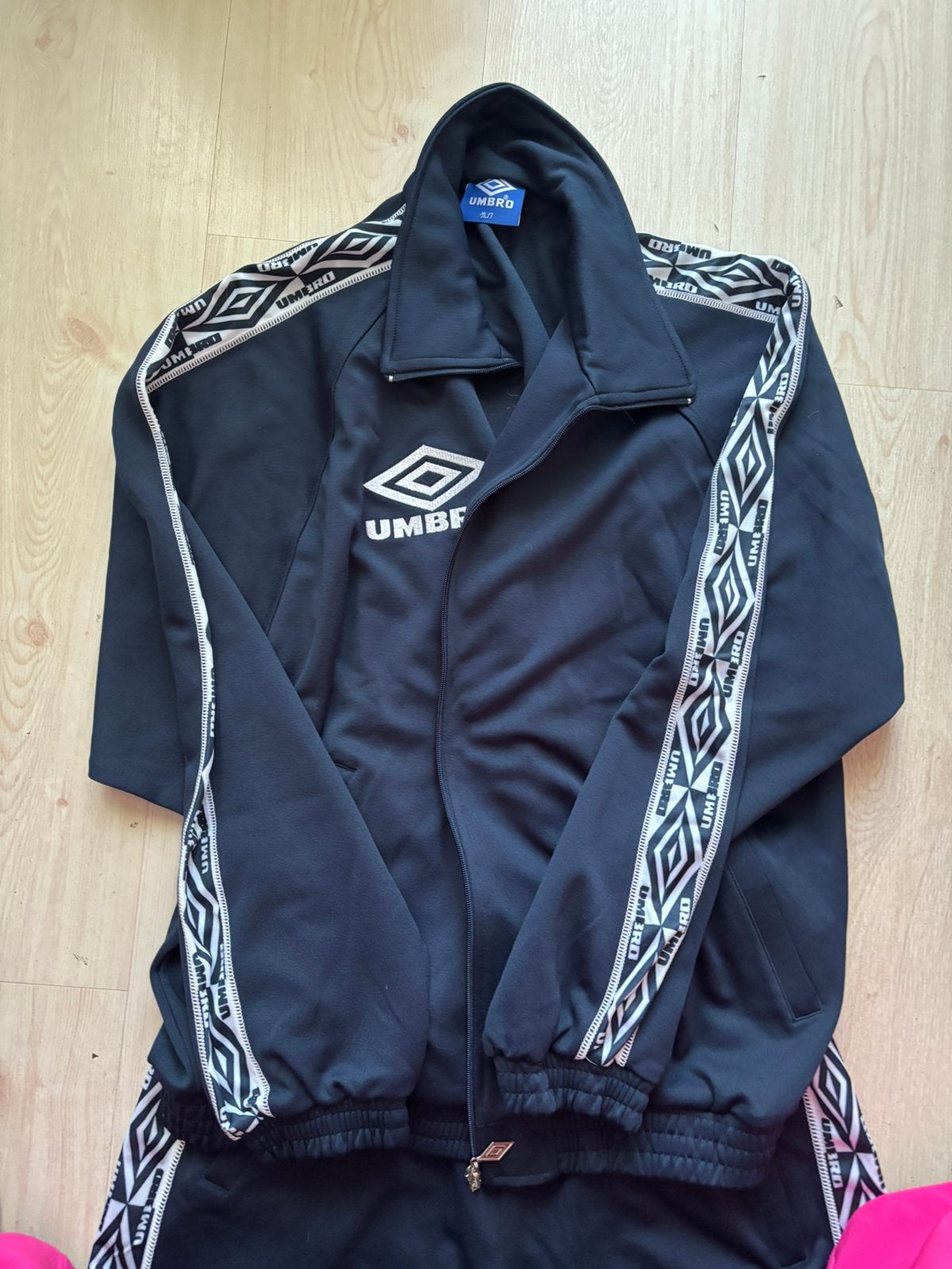 Nieuw Umbro Trainingspak XL, Kleding | Heren, Sportkleding, Ophalen, Nieuw, Maat 56/58 (XL), Blauw