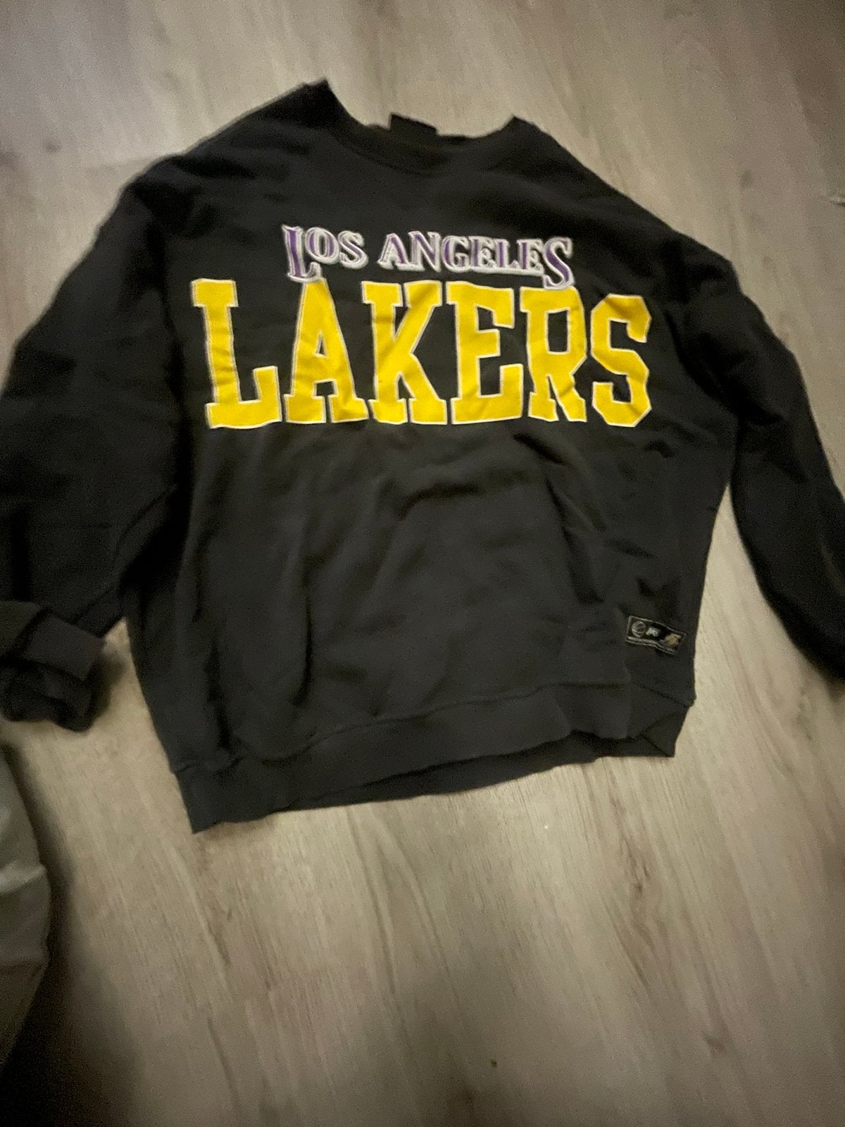 Los Angeles Lakers Sweater - Zwart met Geel/Paars Logo, Kleding | Dames, Truien en Vesten, Ophalen of Verzenden, Gedragen, Maat 38/40 (M)