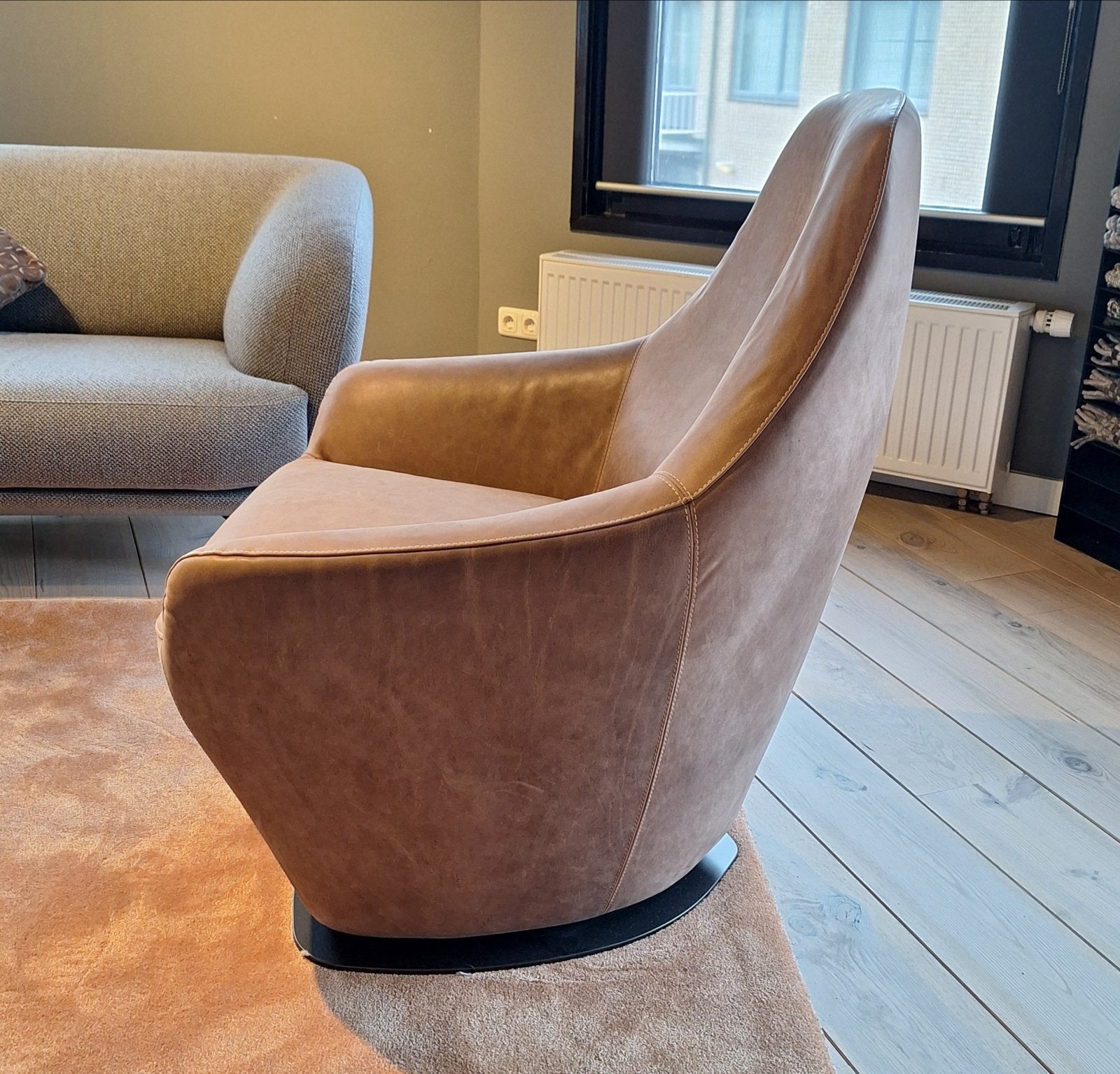 Leolux Cantate draaifauteuil leer Danza 270 Bombay, Ophalen, Nieuw, 75 tot 100 cm, Modern