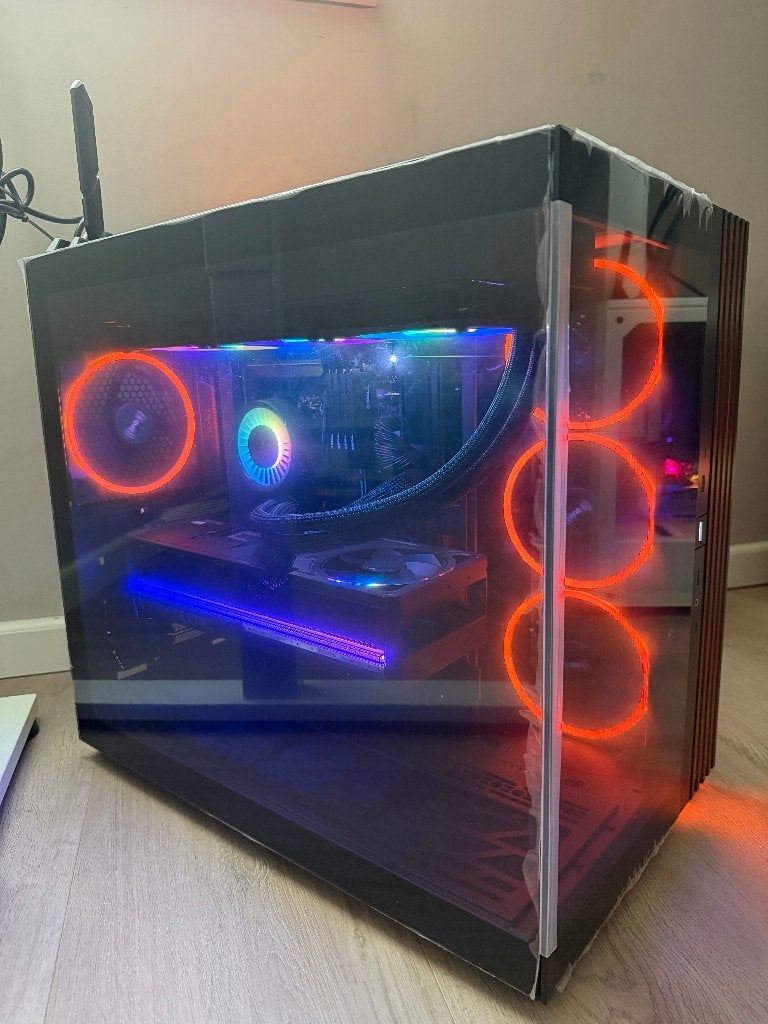 Gaming PC // RTX 5090 & AMD 9800X3D & 96GB DDR5 & 4TB NVMe, Ophalen, AMD Ryzen 7 9800X3D, 64 GB of meer, 4TB