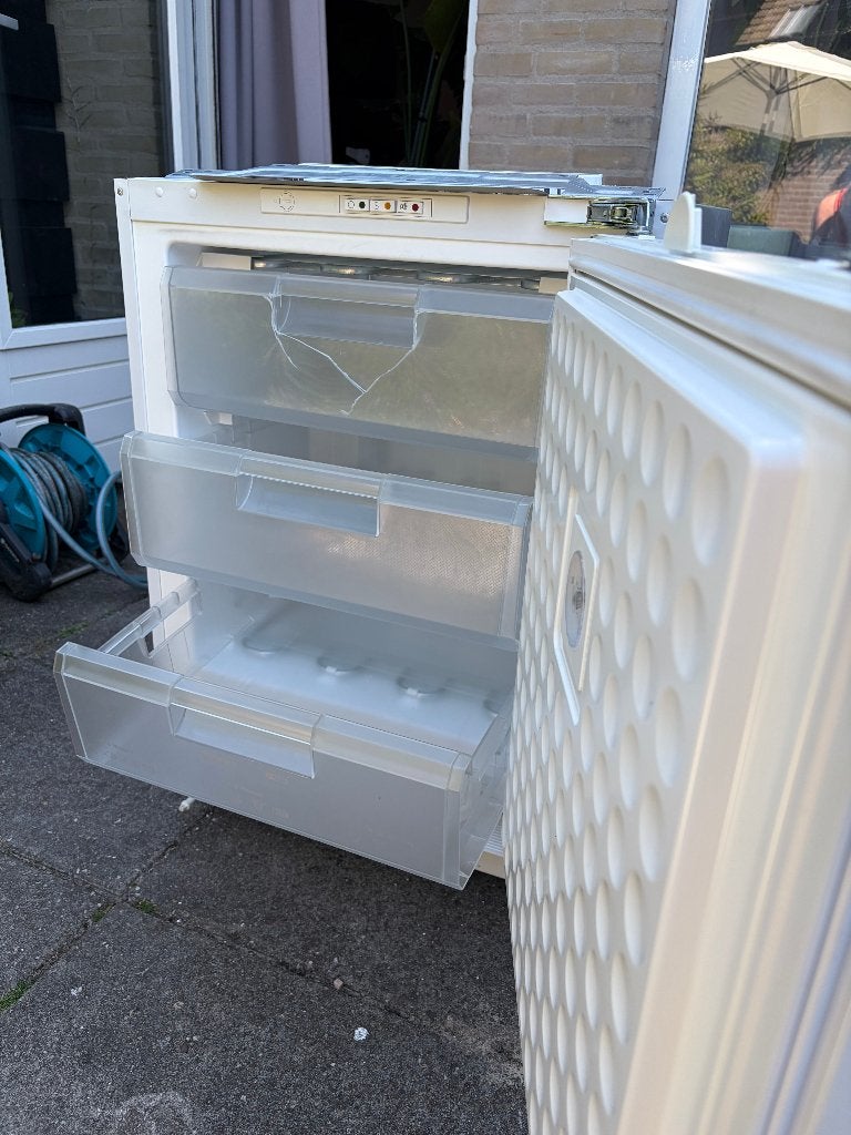 Siemens inbouw vriezer, Gebruikt, Minder dan 60 cm, Inbouw, Ophalen