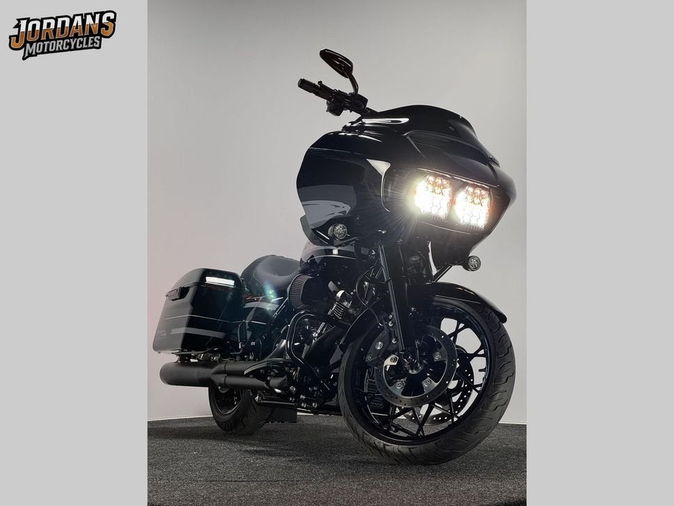 HARLEY-DAVIDSON ROAD GLIDE SPECIAL FLTRXS (bj 2020), HARLEY-DAVIDSON, Bedrijf, Onbekend, Toermotor