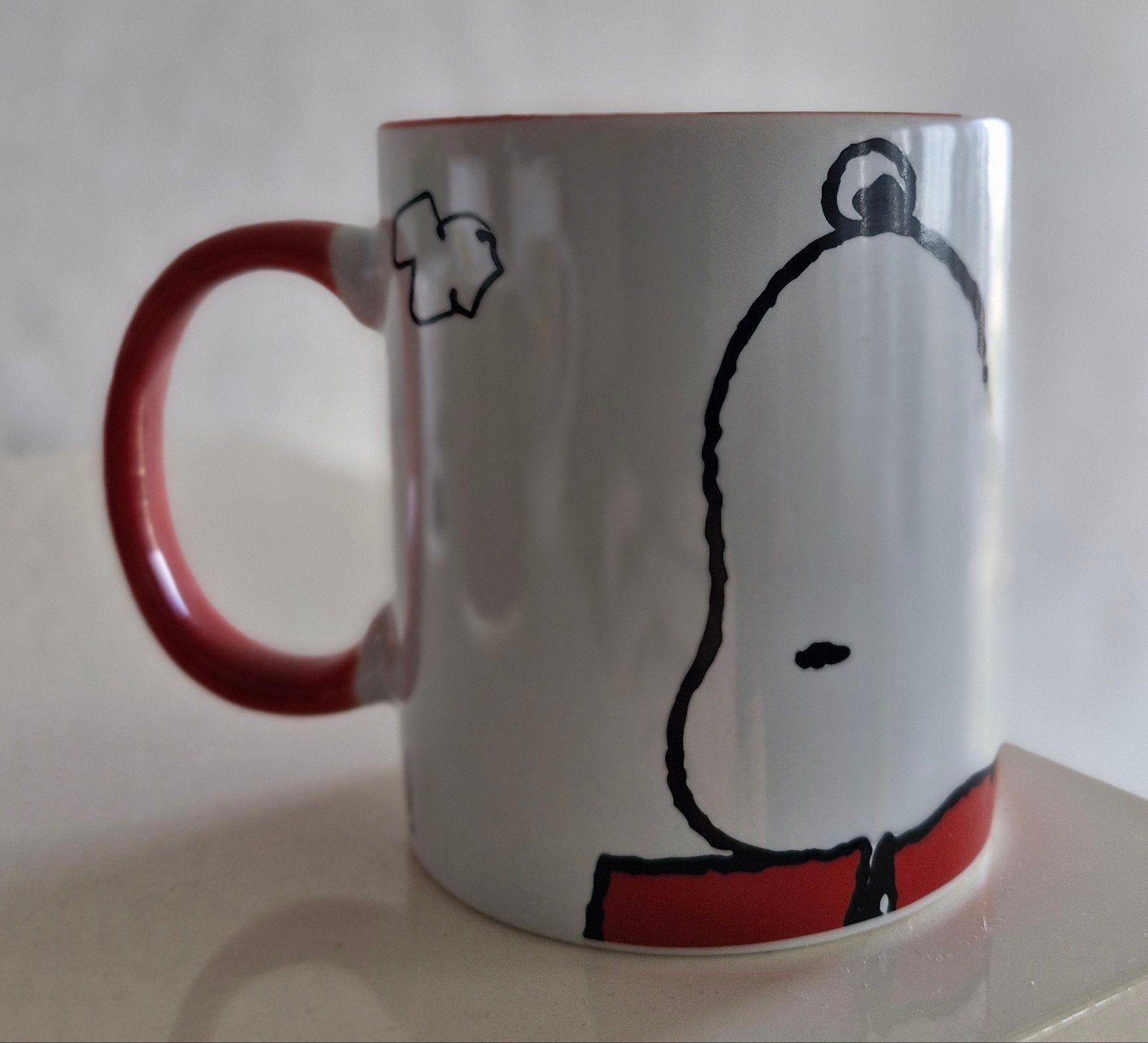 Snoopy Mok - Witte mok met rode accenten en Snoopy print, Overige typen, Ophalen of Verzenden, Zo goed als nieuw, Steen/keramiek