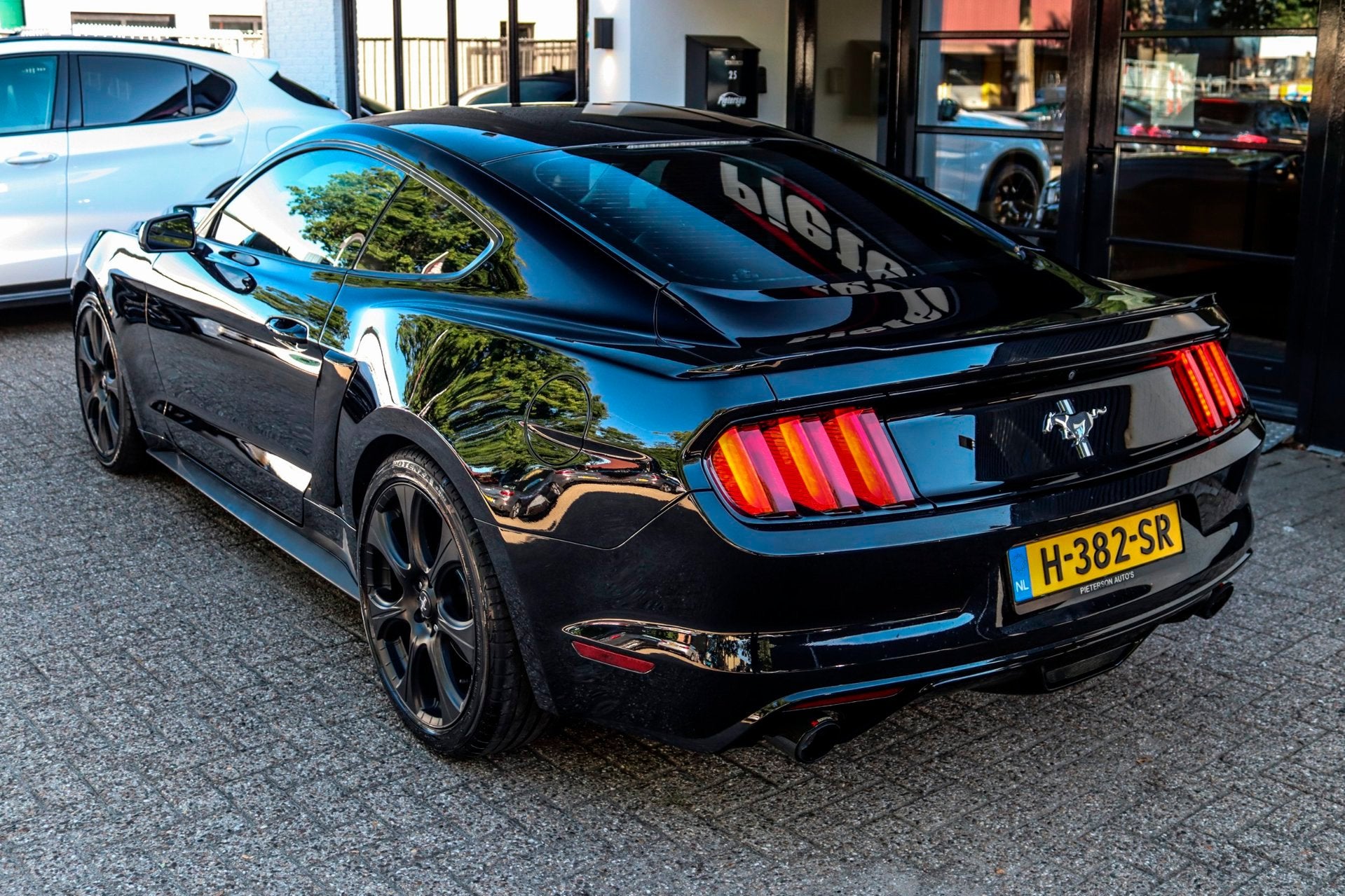 Ford USA Mustang 3.7 V6 LEDER CAMERA KEYLESS APPLE CARPLAY, Auto's, Automaat, Achterwielaandrijving, Gebruikt, 4 stoelen