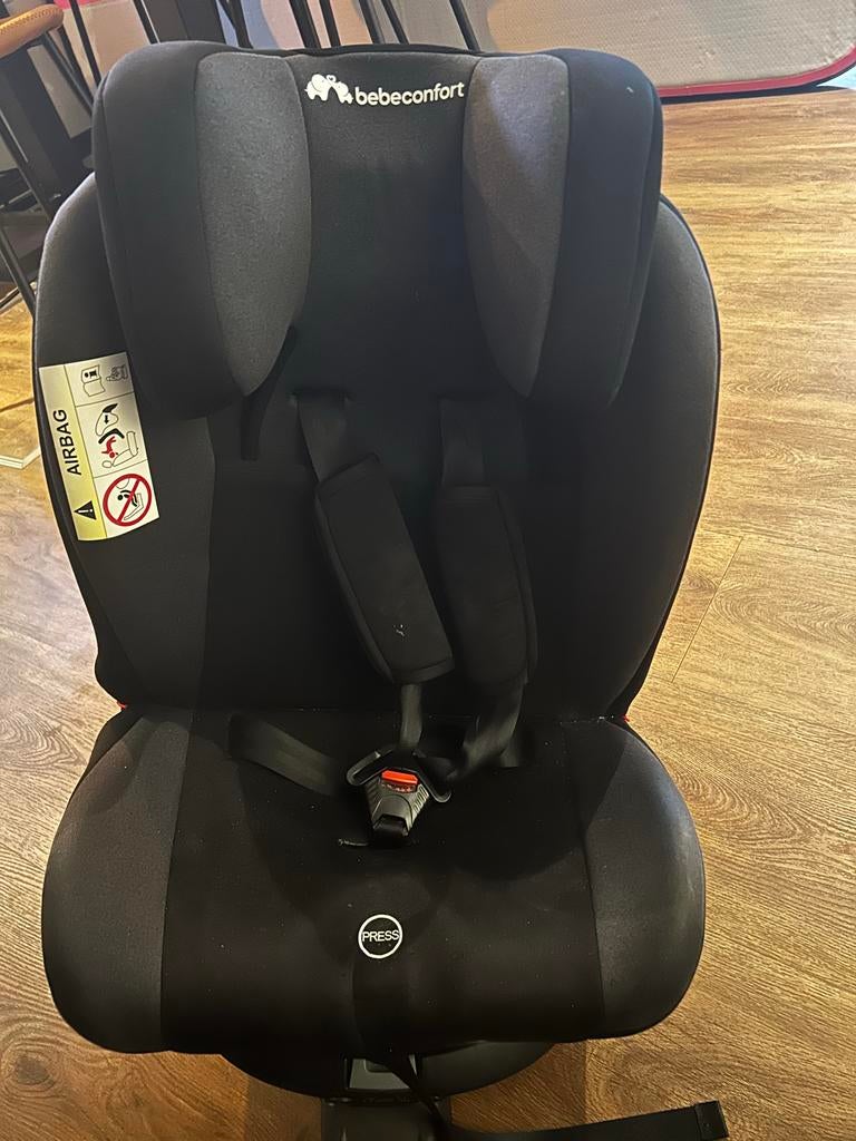 Bébé Confort autostoel met Isofix, Kinderen en Baby's, Autostoeltjes, Overige merken, Gebruikt, 9 t/m 18 kg, Isofix