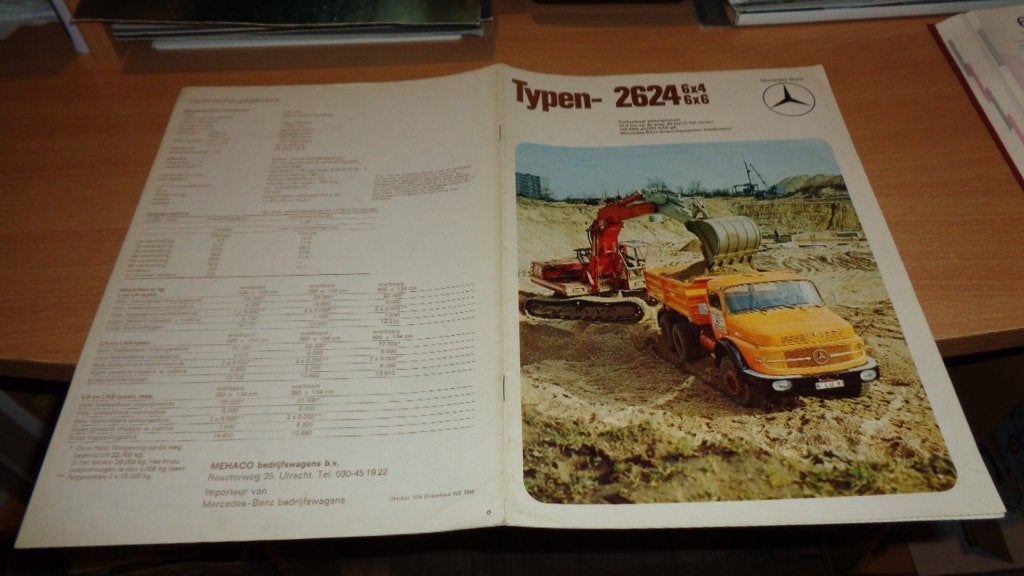 Folder MERCEDES 2624  6x4 en 6x6  ,  10-1974, Verzenden, Zo goed als nieuw, Mercedes