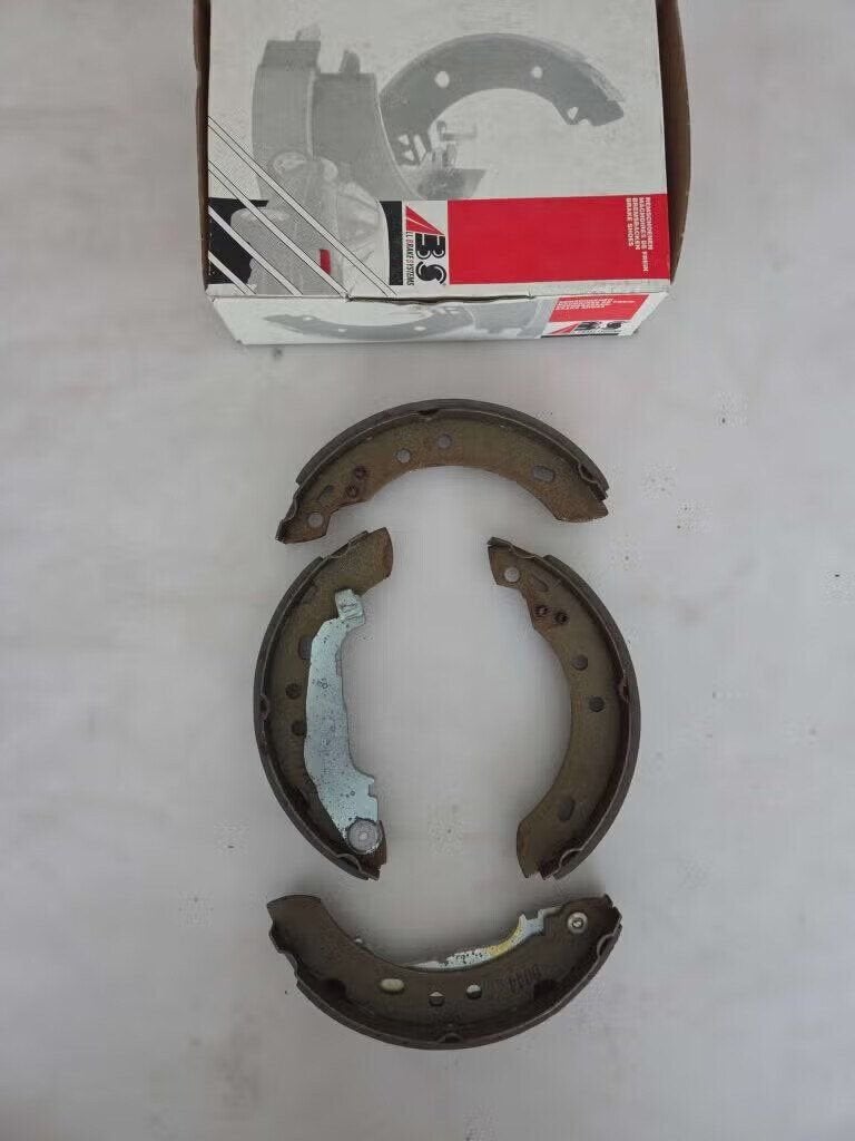 Set Remschoenen Nissan Micra, -, -, Nieuw, Ophalen of Verzenden