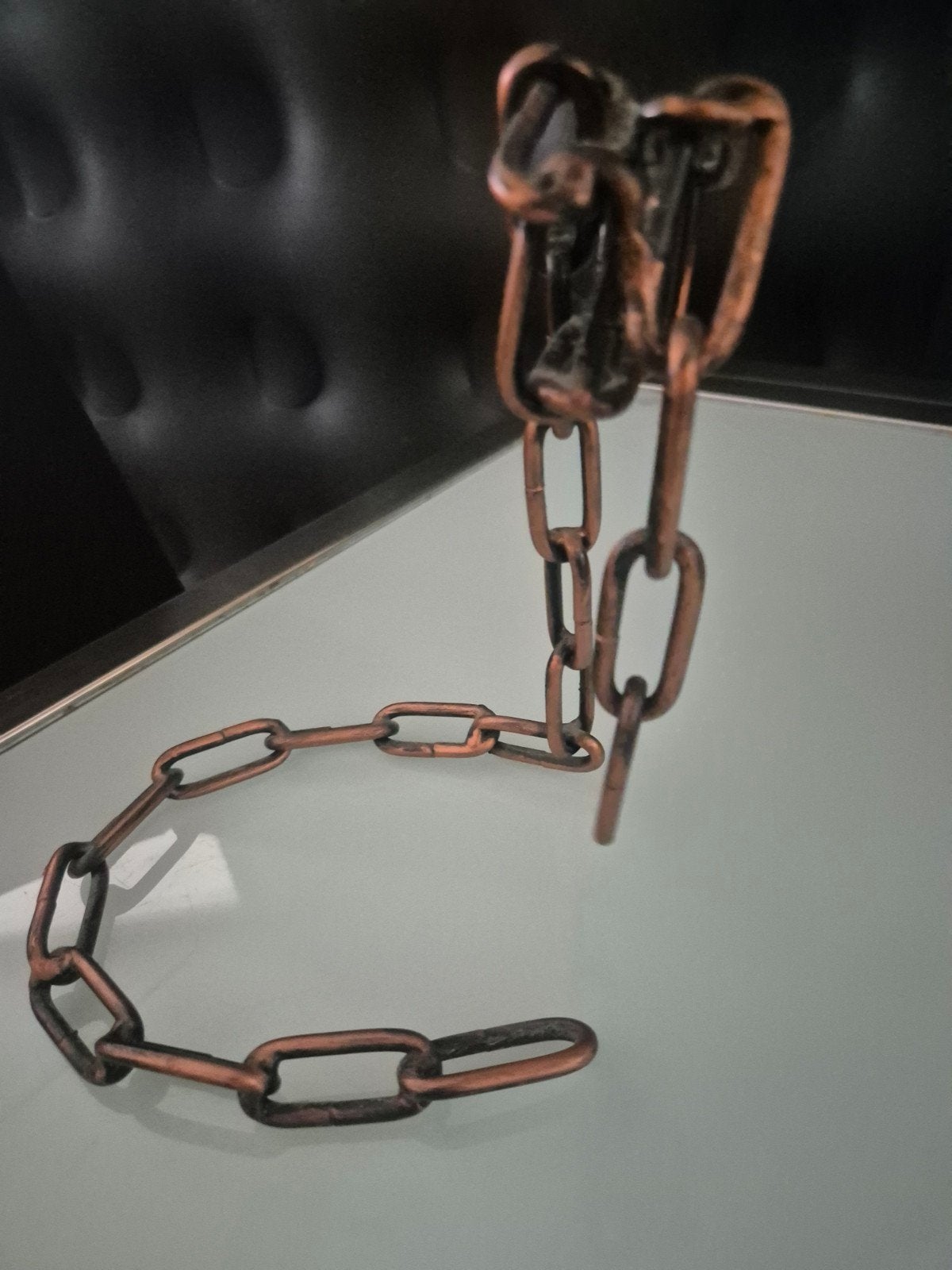 Magische ketting wijnfleshouder - Uniek design, Huis en Inrichting, Woonaccessoires | Wijnrekken, Ophalen of Verzenden, Nieuw