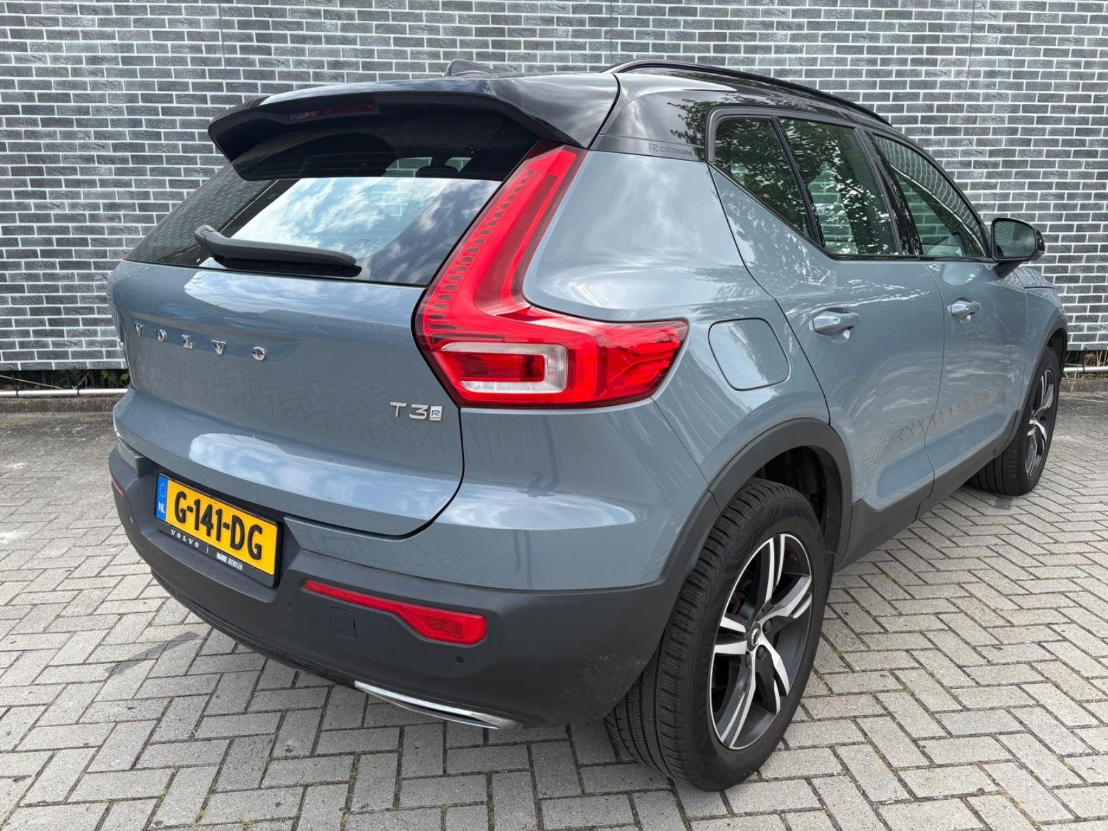 Volvo XC40 1.5 T3 R-Design | Trekhaak | Achteruitrijcamera |, Auto's, Volvo, 12 maanden, Gebruikt, Euro 6, Lane Keeping Assist