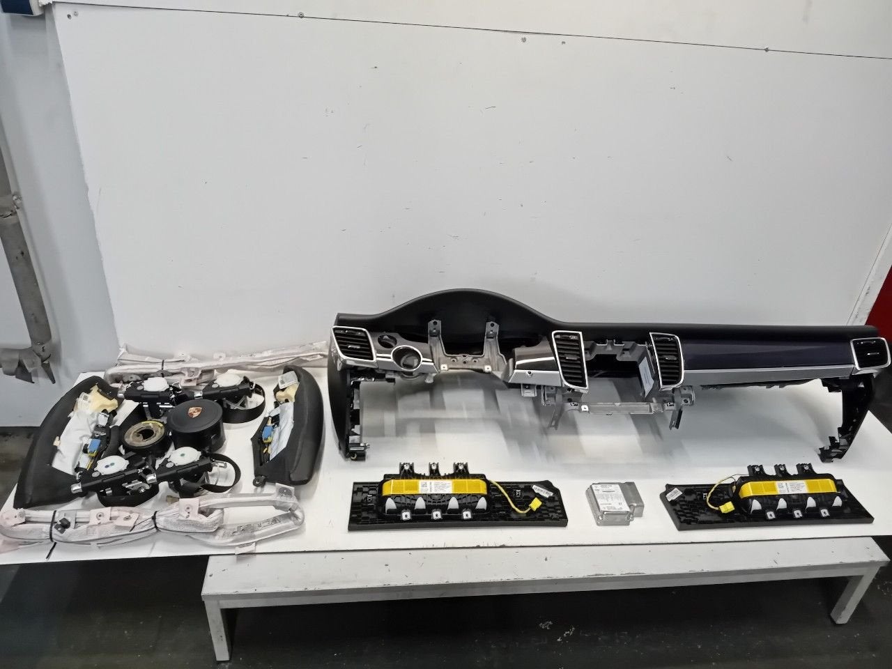 Airbag set Porsche Panamera, Auto-onderdelen, Onderdelen@venauto.nl, Van der Ven Autorecycling B.V., Gebruikt, Ettenseweg 76, 4706 PB Roosendaal, The Netherlands